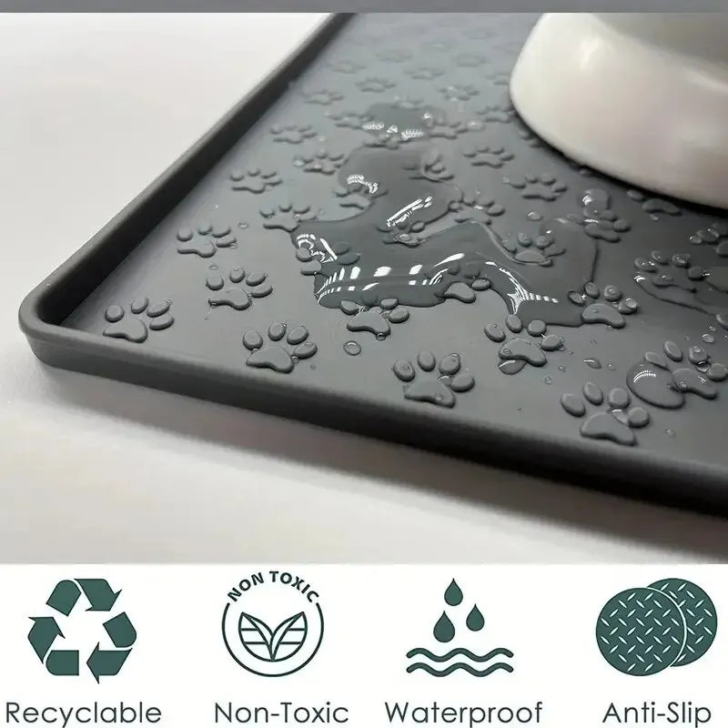 Foldable Silicone Pet Feeding Mat – Non-Slip, Waterproof & Easy to Clean for Dogs & Cats